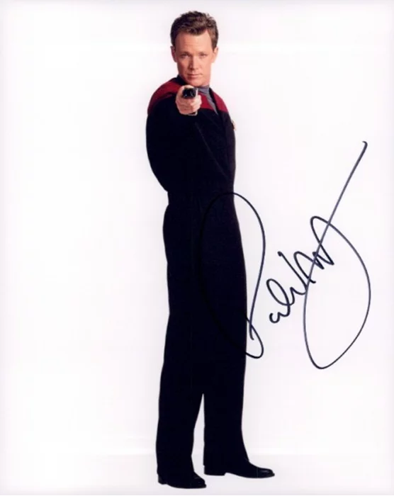 Robert Duncan McNeill autograph