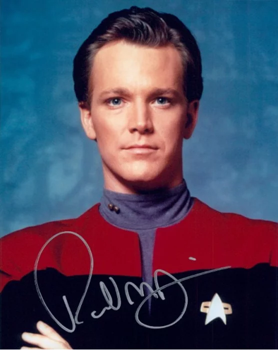 Robert Duncan McNeill autograph
