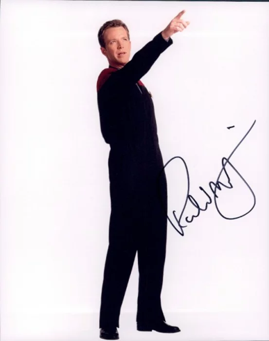 Robert Duncan McNeill autograph