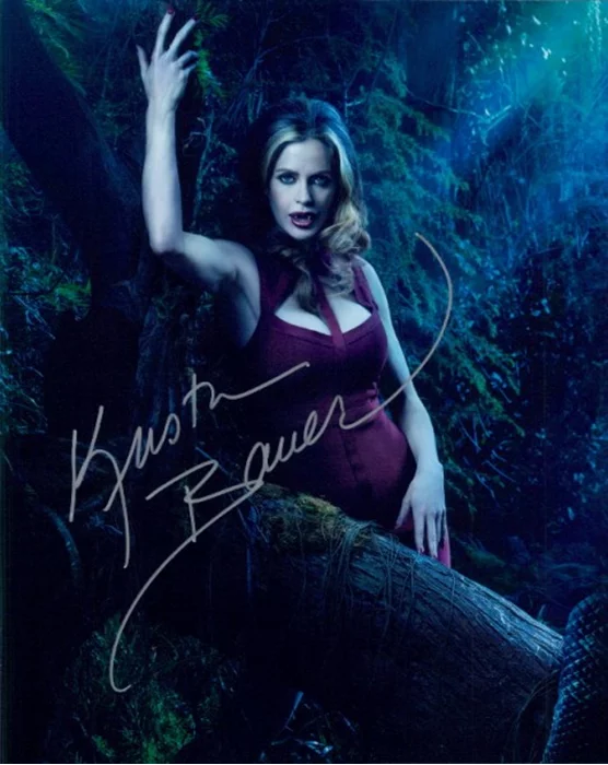 Kristin Bauer autograph