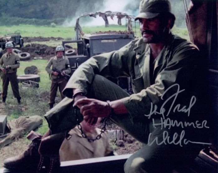 Fred Williamson autograph