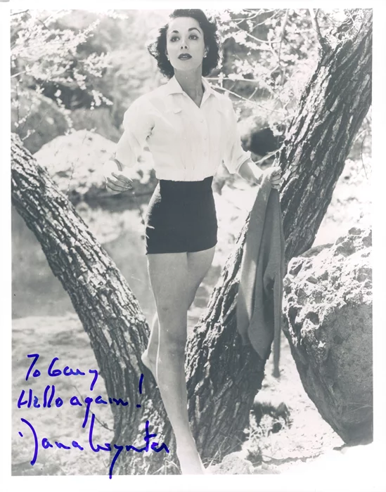 Dana Wynter autograph