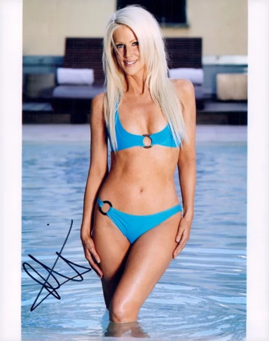 Michaele Salahi autograph