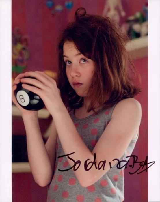 Jordana Beatty autograph