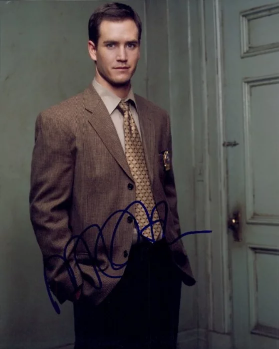 Mark Paul Gosselaar autograph