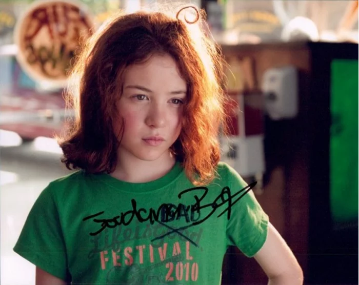 Jordana Beatty autograph