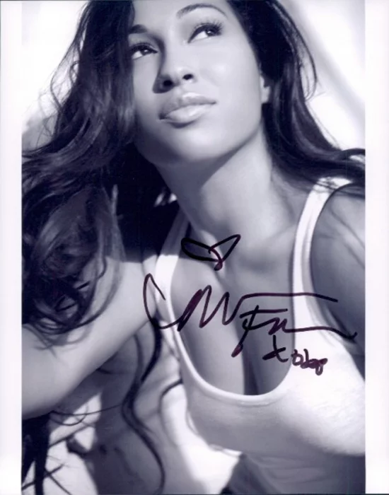 Melanie Fiona autograph