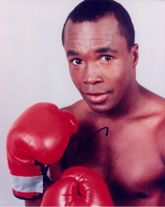 Sugar Ray Leonard autograph
