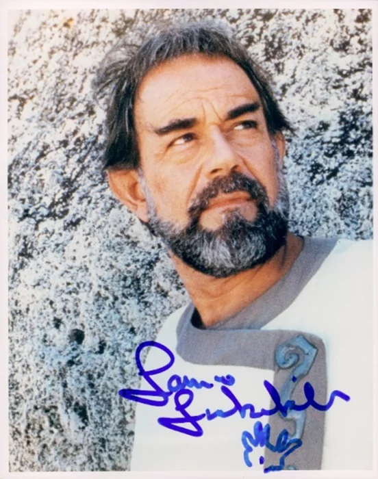 Lawrence Luckinbill autograph