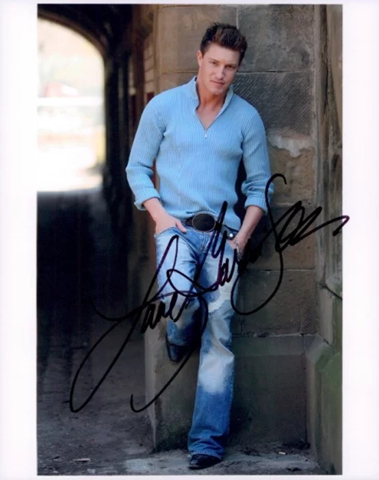 Lane Garrison autograph