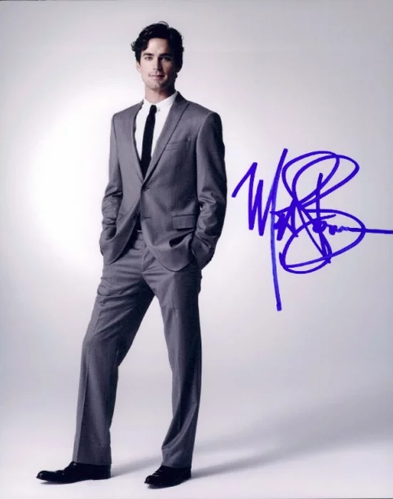 Matthew Bomer autograph