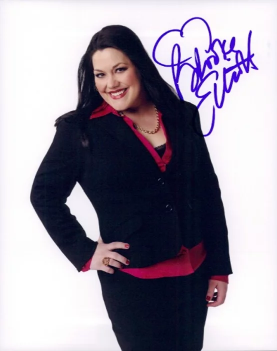 Brooke Elliott autograph