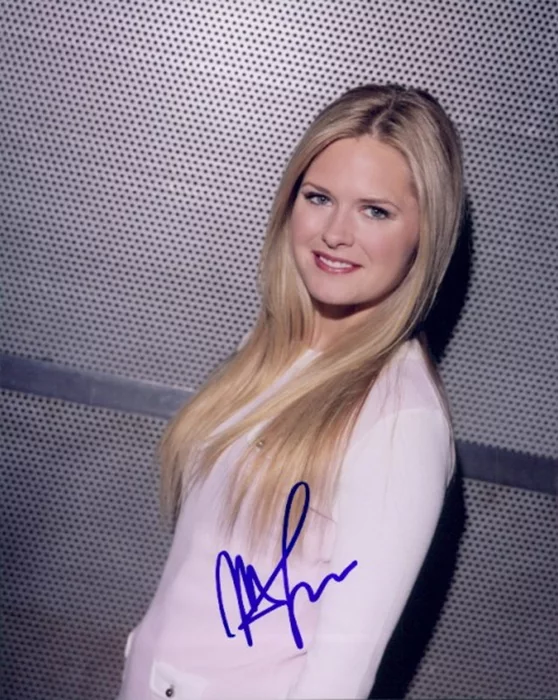 Maggie Lawson autograph