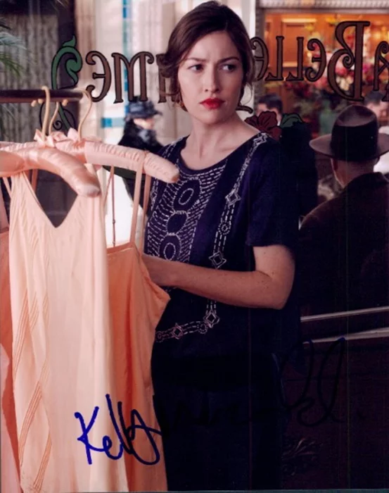 Kelly MacDonald autograph