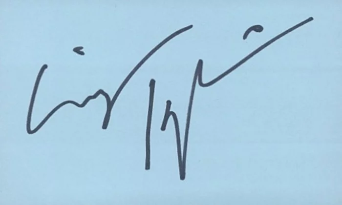 Enrique Iglesias autograph