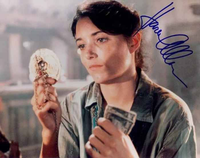 Karen Allen autograph