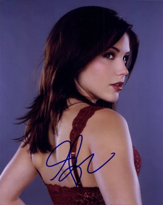 Sophia Bush autograph