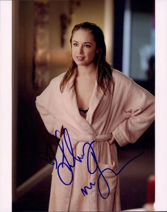 Lindsey McKeon autograph