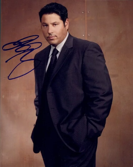 Greg Grunberg autograph