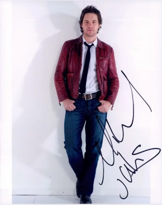 Michael Johns autograph