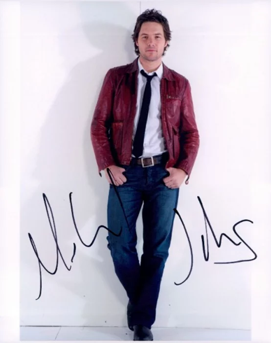 Michael Johns autograph