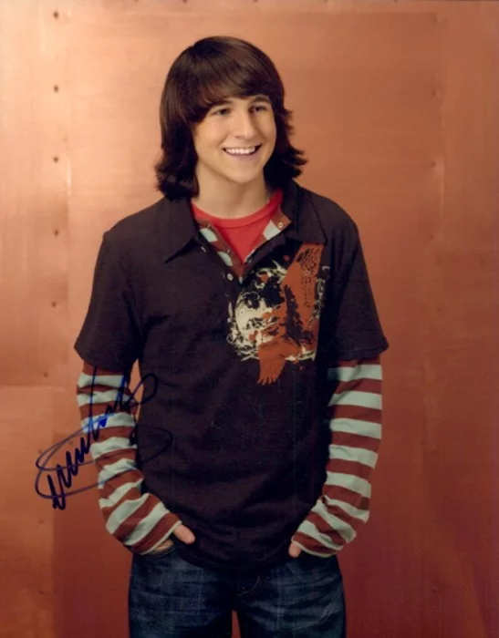 Mitchel Musso autograph