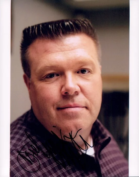 Joel McKinnon Miller autograph