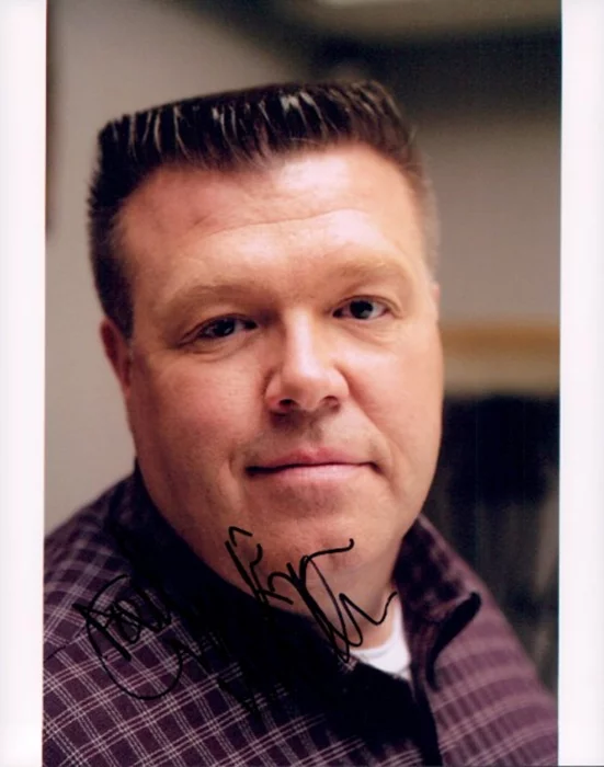 Joel McKinnon Miller autograph