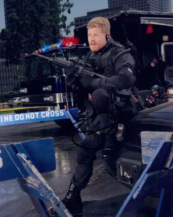 Michael Cudlitz autograph