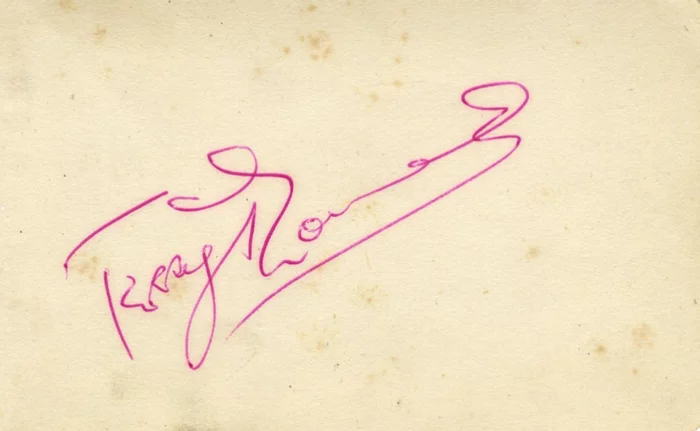 Terry-Thomas autograph