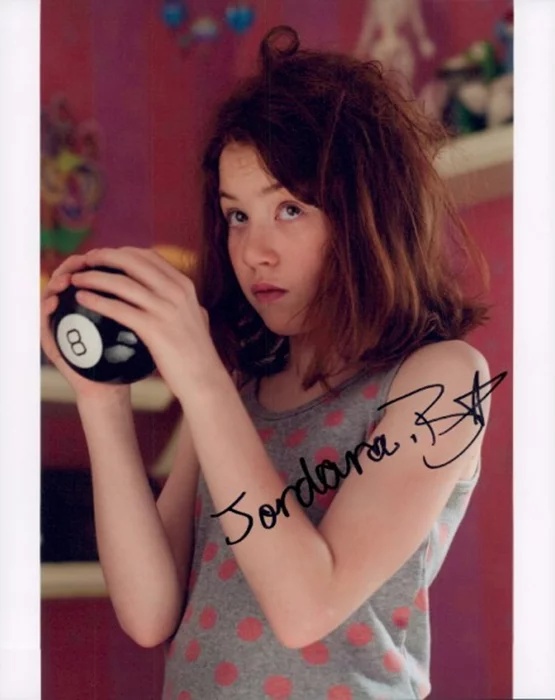 Jordana Beatty autograph
