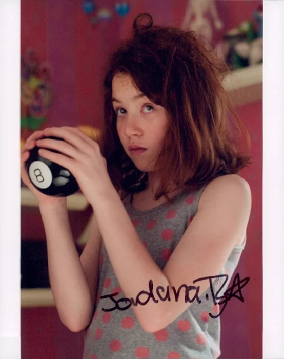 Jordana Beatty autograph