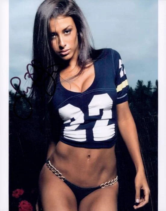 Jennifer Stano autograph