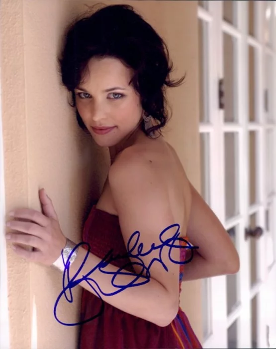 Rachel McAdams autograph
