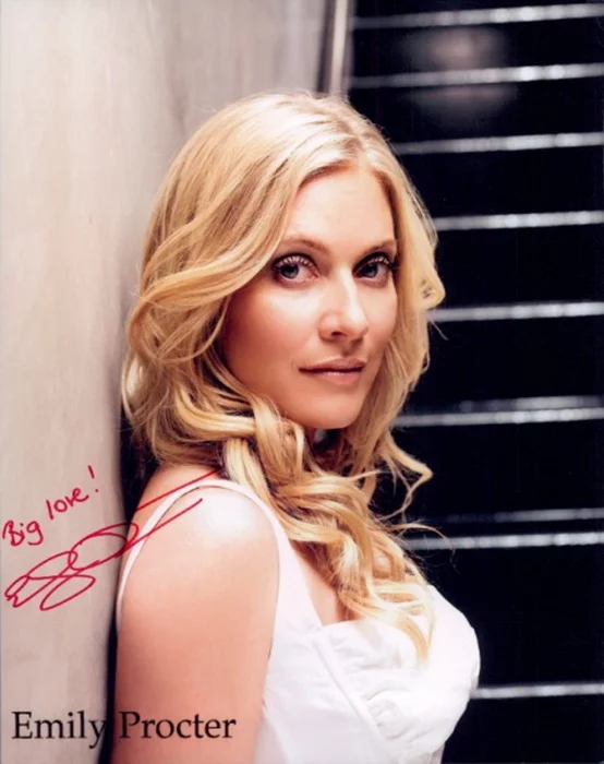 Emily Procter autograph