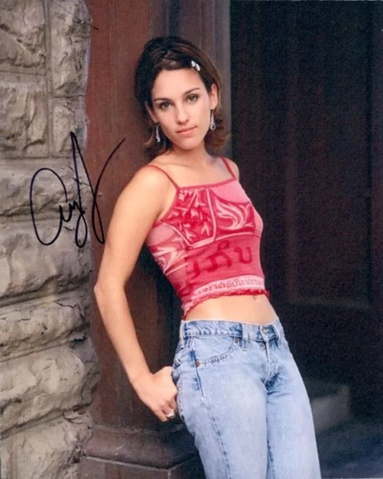 Amy Jo Johnson autograph
