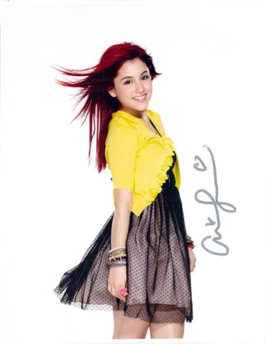 Ariana Grande autograph