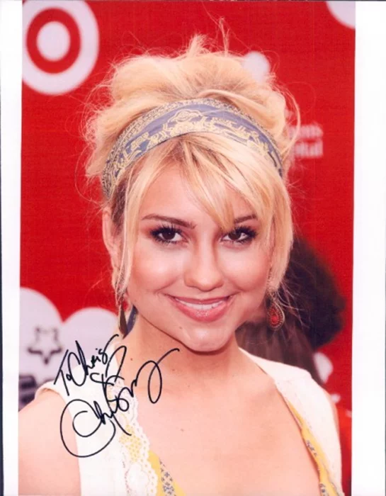 Chelsea Staub autograph