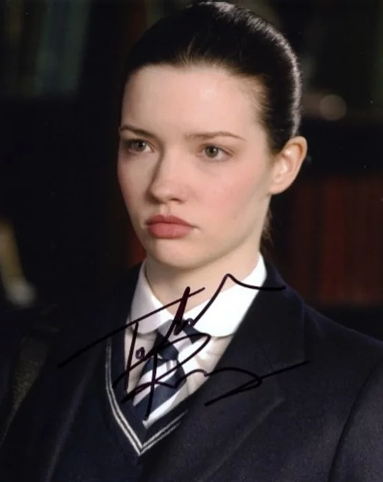 Talulah Riley autograph