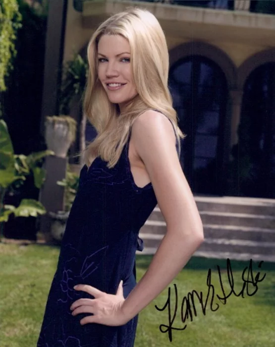 Kam Heskin autograph