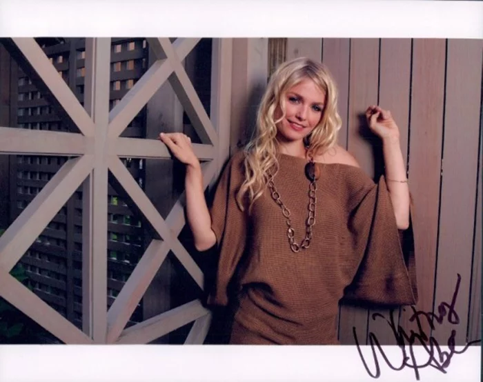 Whitney Able autograph