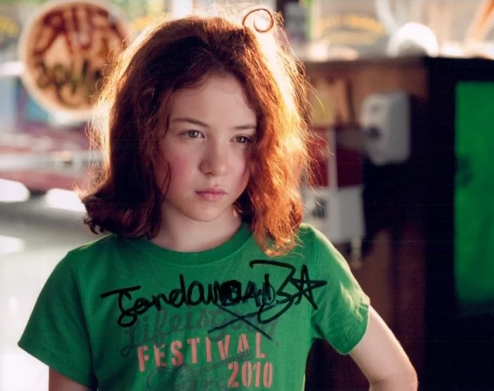 Jordana Beatty autograph