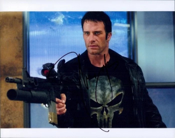Thomas Jane autograph