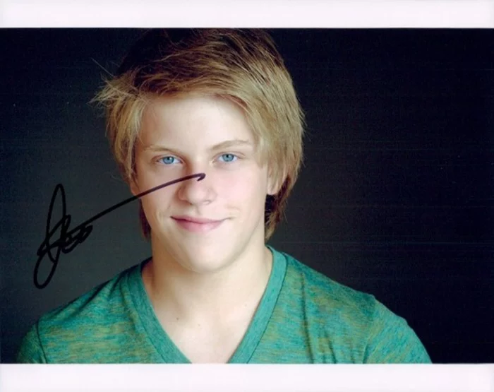 Jackson Odell autograph