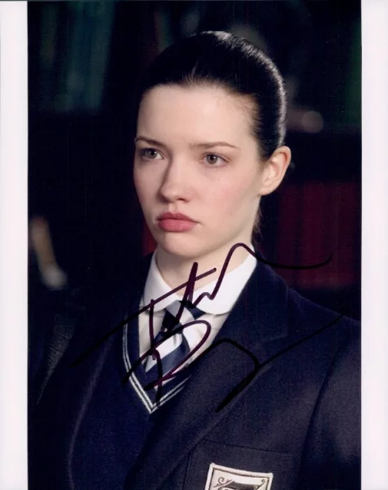 Talulah Riley autograph