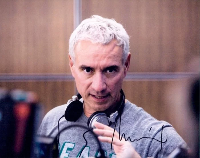 Roland Emmerich autograph