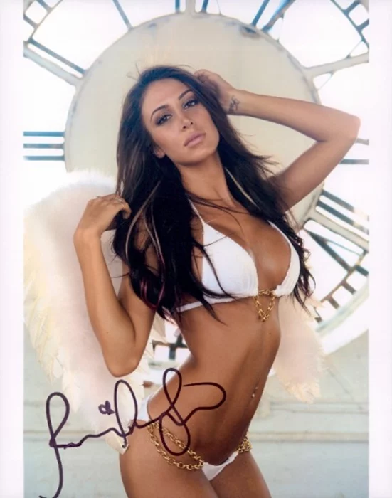 Jennifer Stano autograph