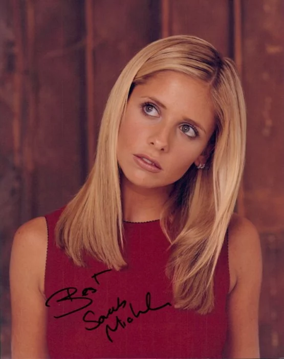 Sarah Michelle Gellar autograph