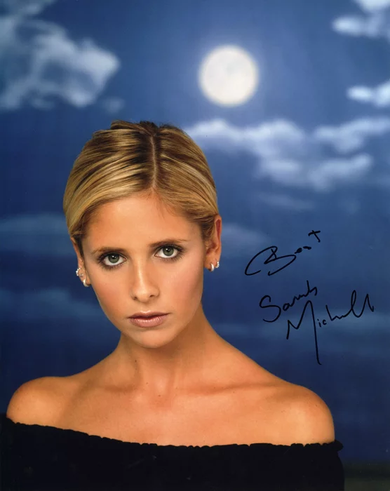 Sarah Michelle Gellar autograph