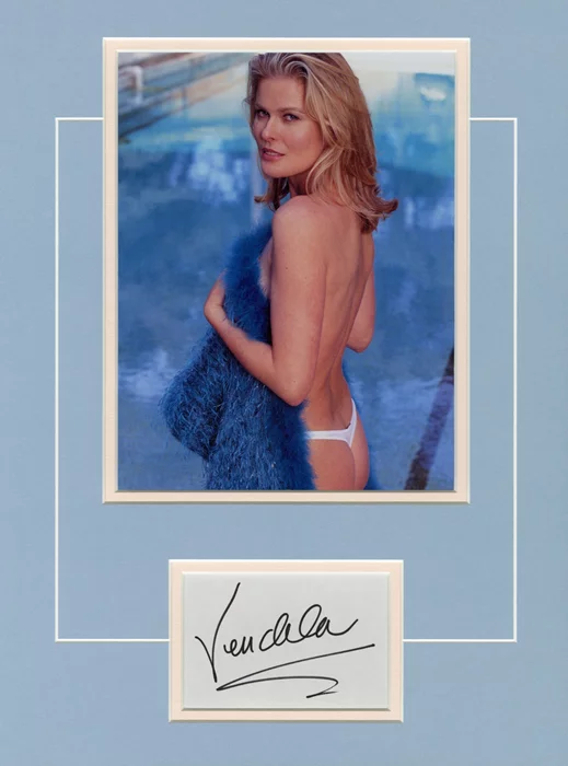Vendela autograph